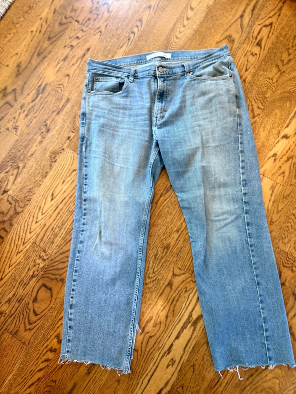 Classic women’s Levi’s  Light Blue Straight-Leg Jeans